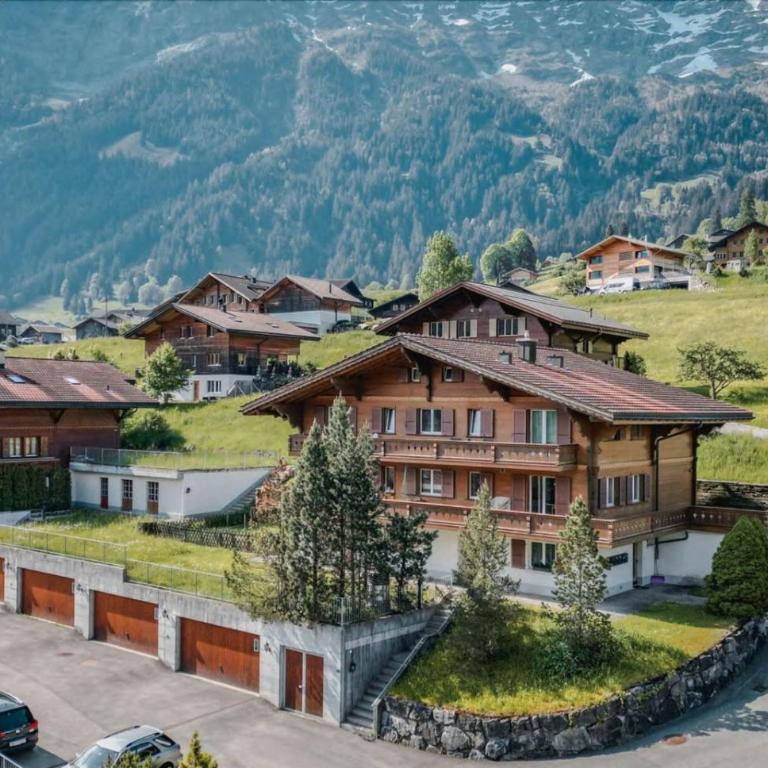 The Glen - GRINDELHOMES - The Tiny Gemschi Apartment - 2