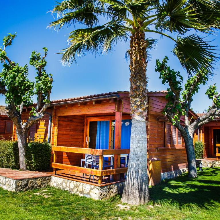 Camping La Llosa - Deluxe Bungalow - 4