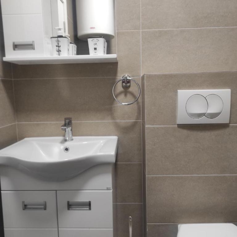 Cera premium apartment - One-Bedroom Apartment - 21