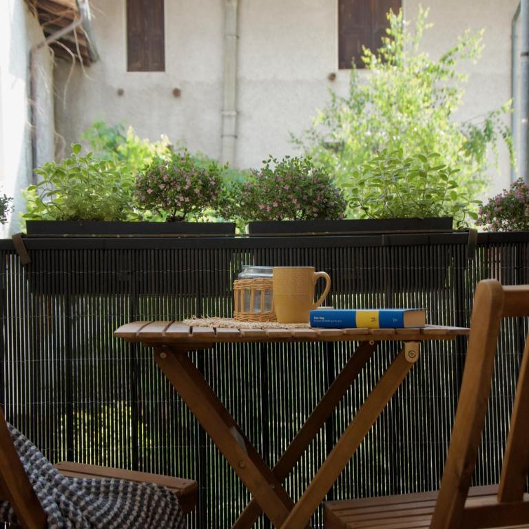 MaCri di TSS' - Per coppie, balcone intimo, centro - Appartamento - 12