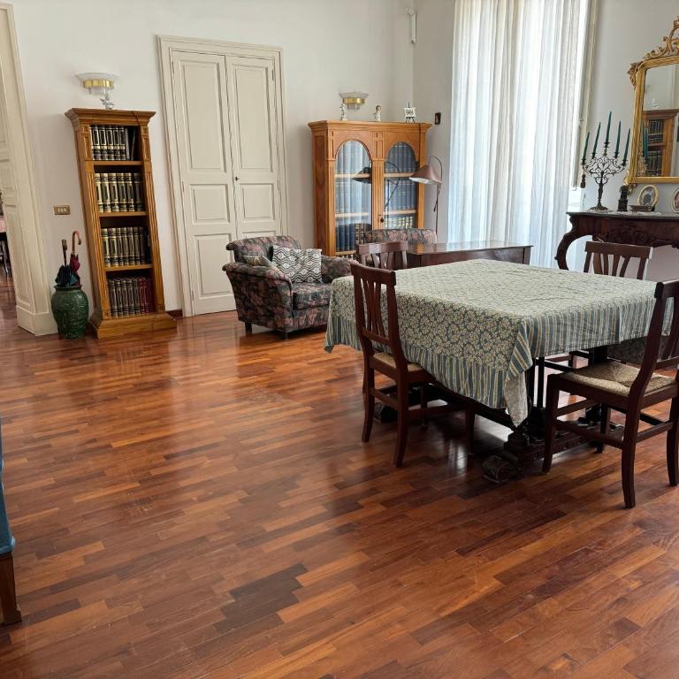 Palazzo Quey - Appartamento con 3 Camere da Letto - 11