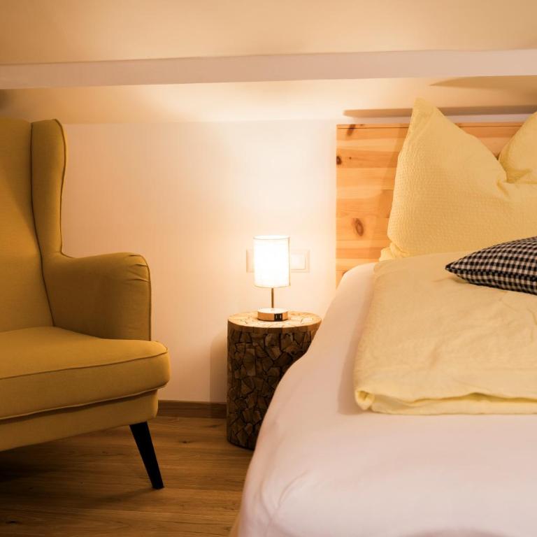 Gästehaus Reicher - Doppelzimmer mit Balkon - 10