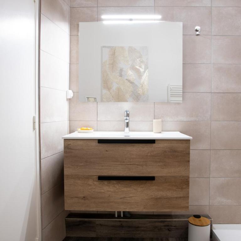 Logement de charme en plein coeur d'Avignon - One-Bedroom Apartment - 22
