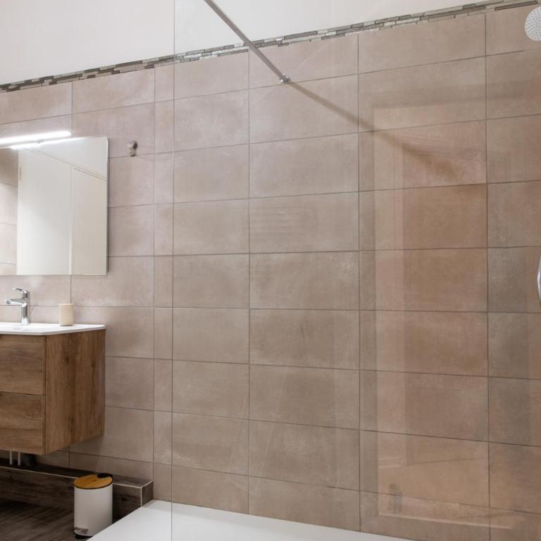 Logement de charme en plein coeur d'Avignon - One-Bedroom Apartment - 23