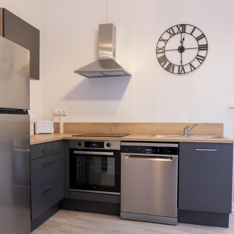 Logement de charme en plein coeur d'Avignon - One-Bedroom Apartment - 40