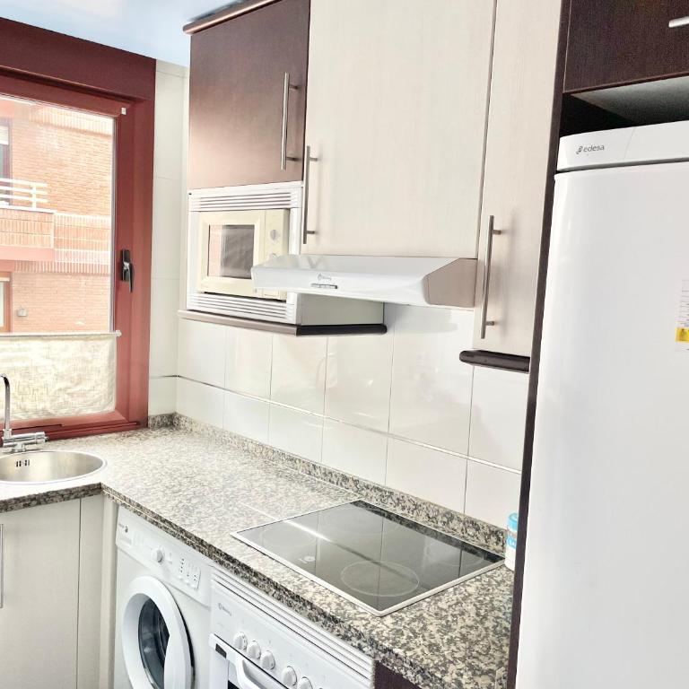 El Carbayu Con garaje privado - Apartamento de 1 dormitorio - 31