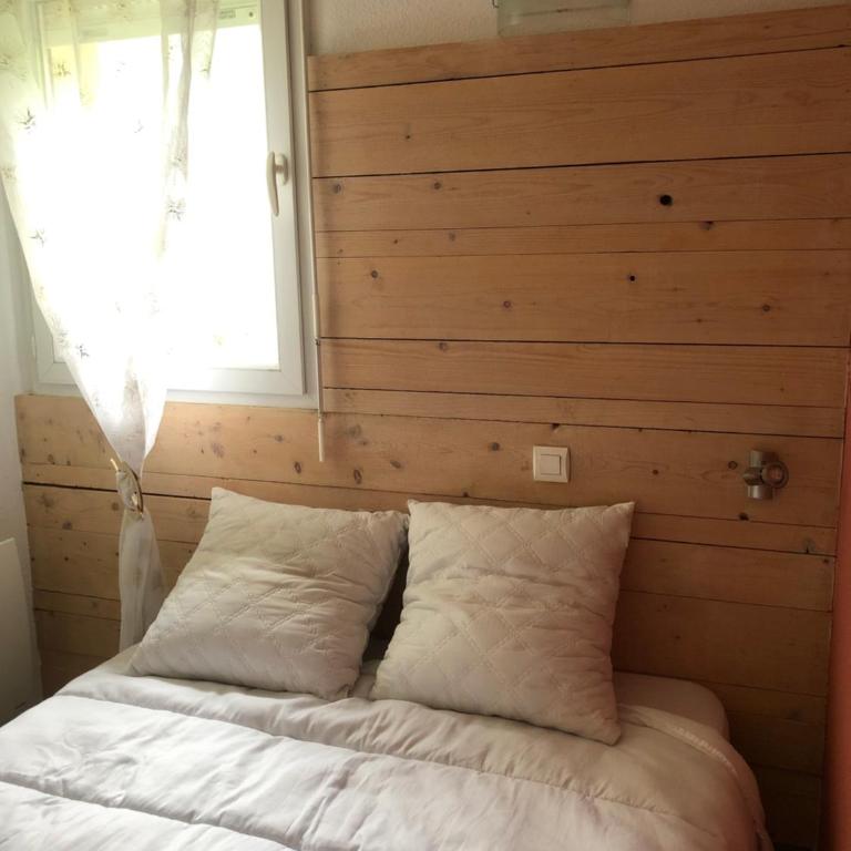 Bagnères-de-Luchon de Luchon T3 vue montagne 15 minutes station de ski, piscine de juin - septembre - Apartment mit 2 Schlafzimmern - 32
