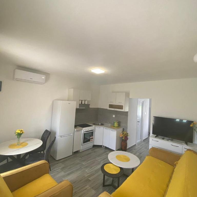 OLGA APARTMENT - One-Bedroom Apartment - 14