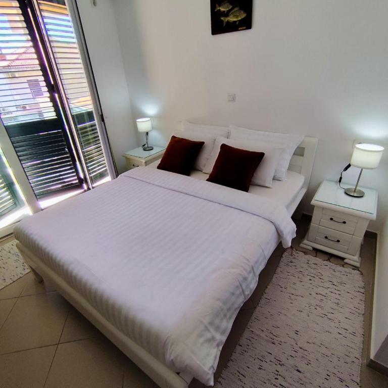 Lucky Studios - Studio with Sea View - 3