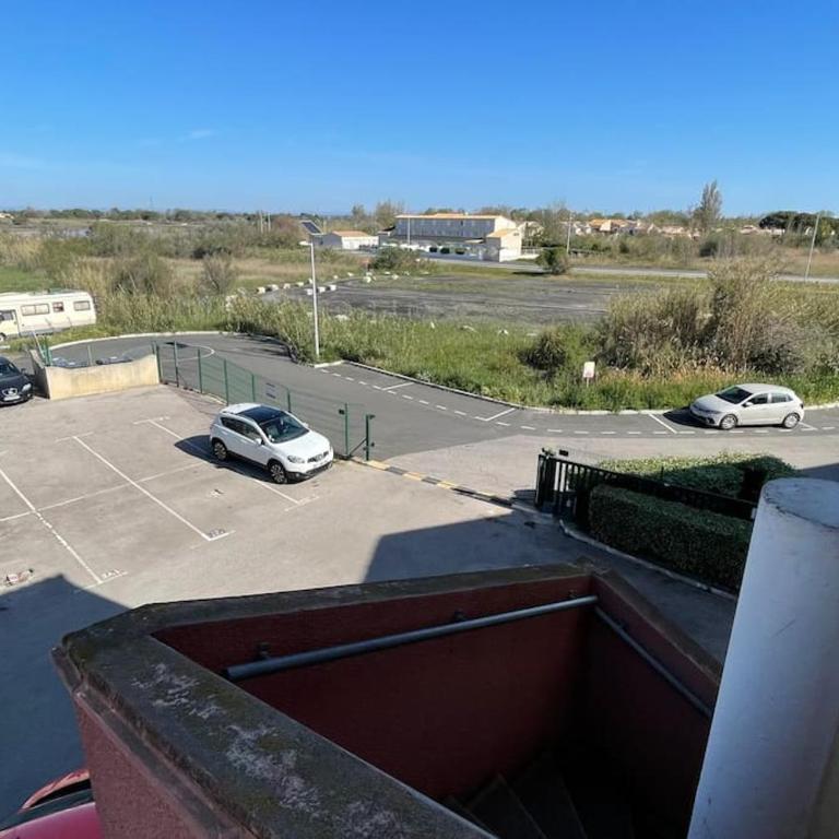 Appartement Marseillan Plage - Three-Bedroom Apartment - 24