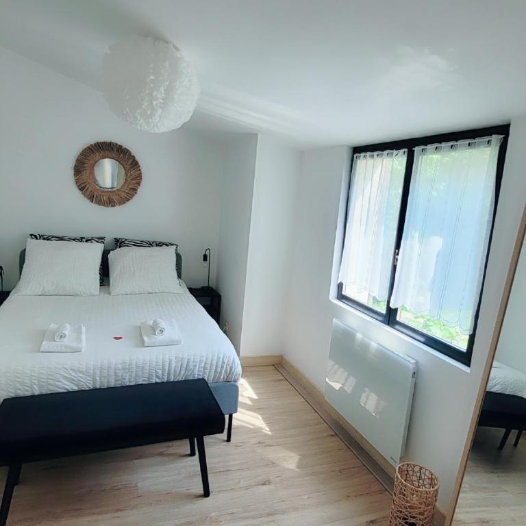 Maison de ville au calme avec jardin et parking - Appartement 2 Chambres - 8