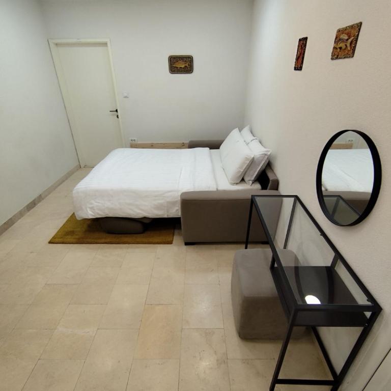 Lucky Apartments - One Bedroom Apartment - 7