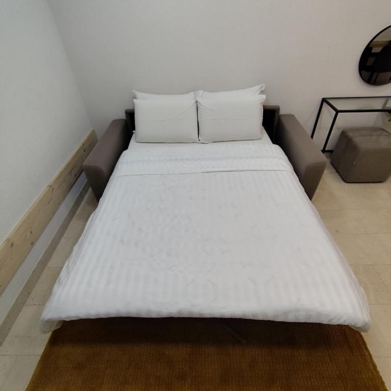 Lucky Apartments - One Bedroom Apartment - 8