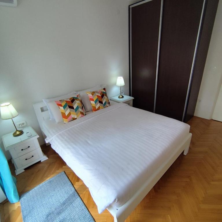 Lucky Apartments - One Bedroom Apartment - 10