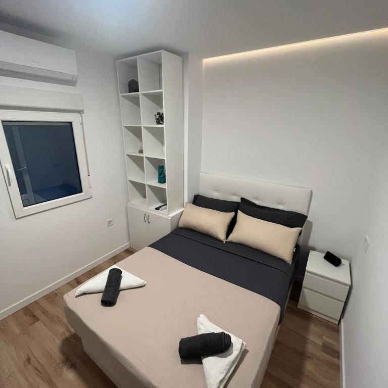 Alexa Suite - Two-Bedroom Apartment - 22