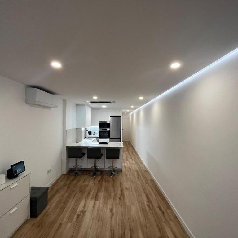 Alexa Suite - Two-Bedroom Apartment - 10