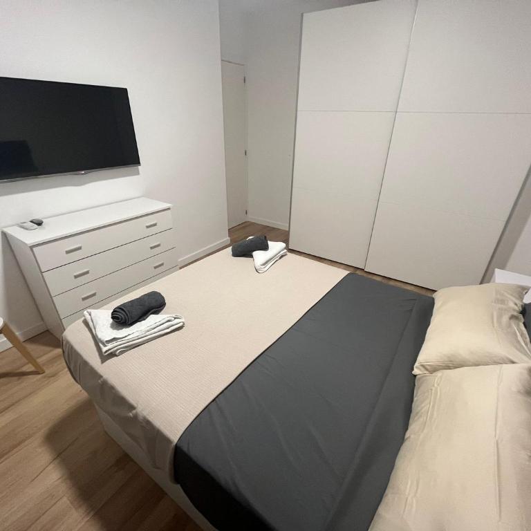 Alexa Suite - Two-Bedroom Apartment - 18