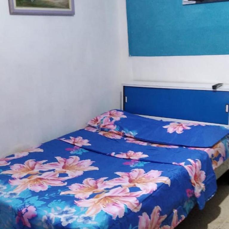 Candida - Budget Double Room with Shared Bathroom - 4