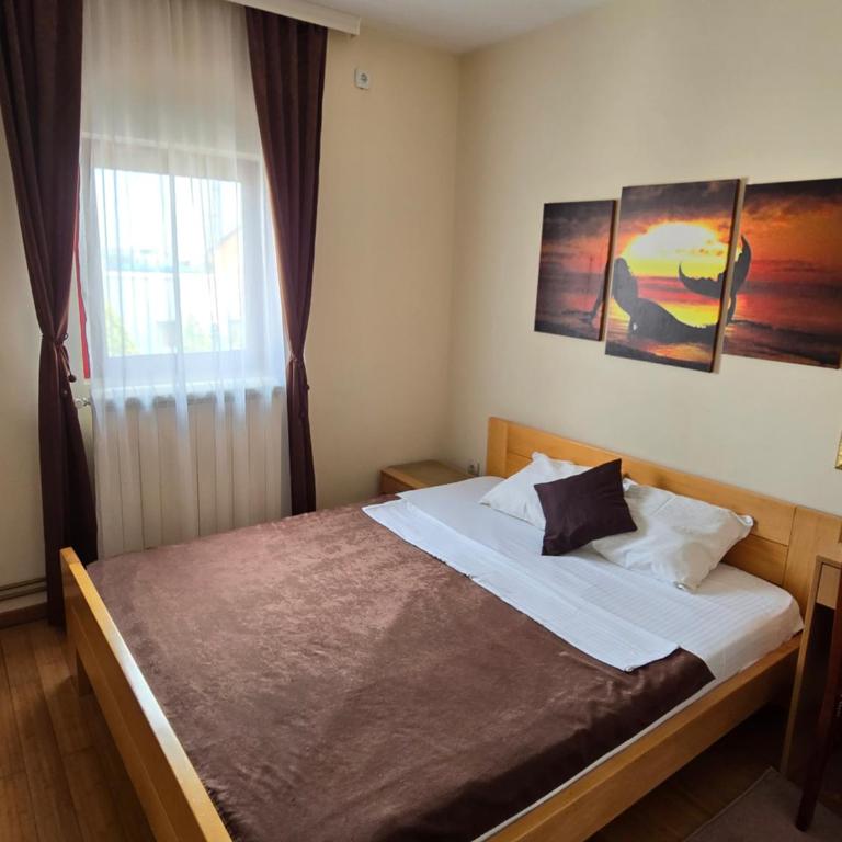 Guest House MK Star - Dvokrevetna Soba sa Bračnim Krevetom - 3