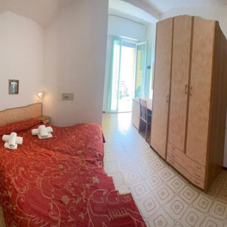 Hotel Silvaion - Camera Tripla - 2