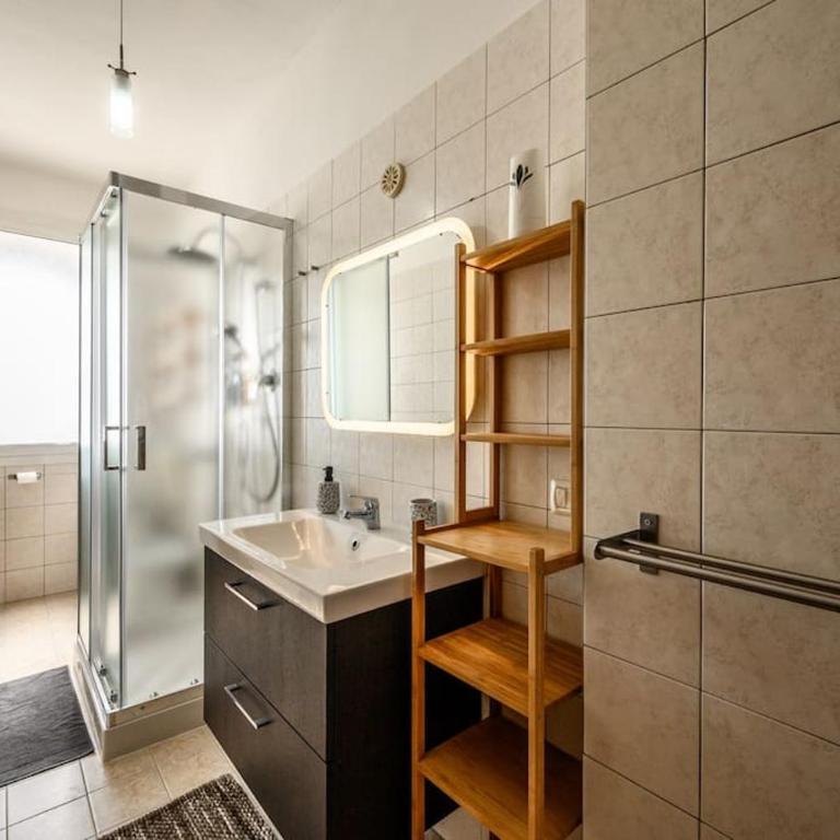 The Youth House near Downtown & Hesperia Hospital - Appartamento con 1 Camera da Letto - 38