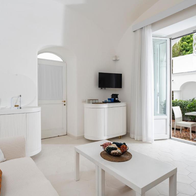 Villa Mariuccia Capri - Camera Matrimoniale con Balcone - 4