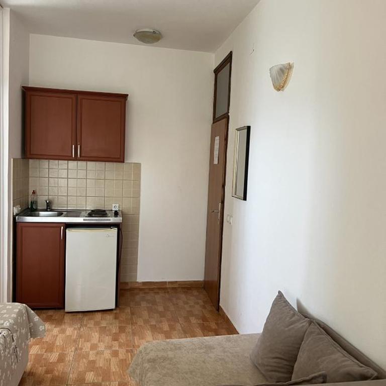 Apartaments DIN - Četvorokrevetna Soba sa Balkonom - 4