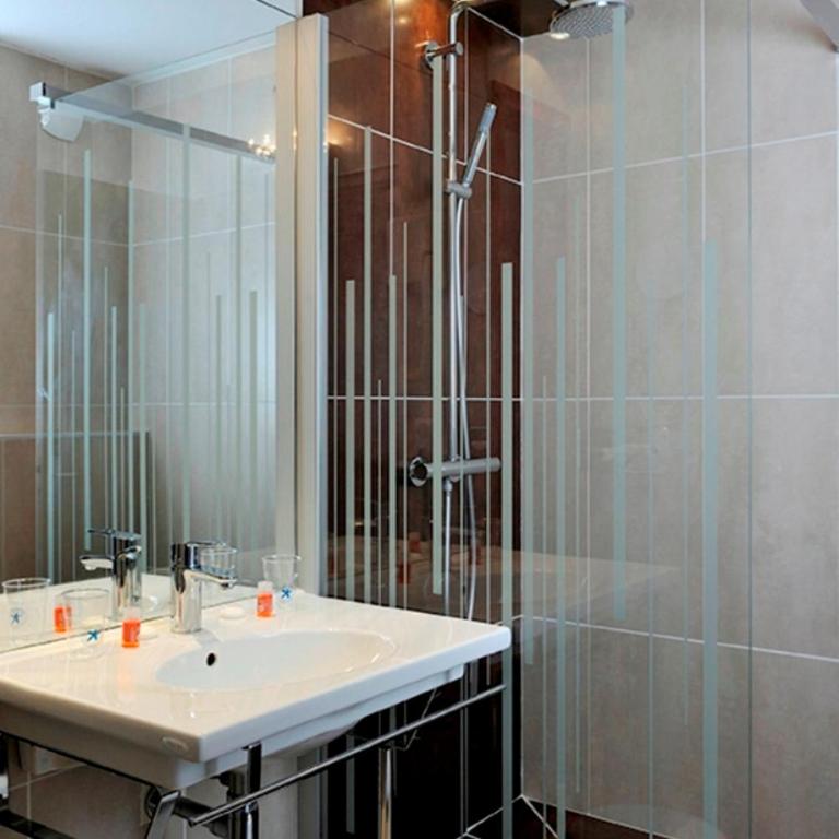 Hôtel Le Nautic - Chambre Double Supérieure - Vue sur Mer - 9