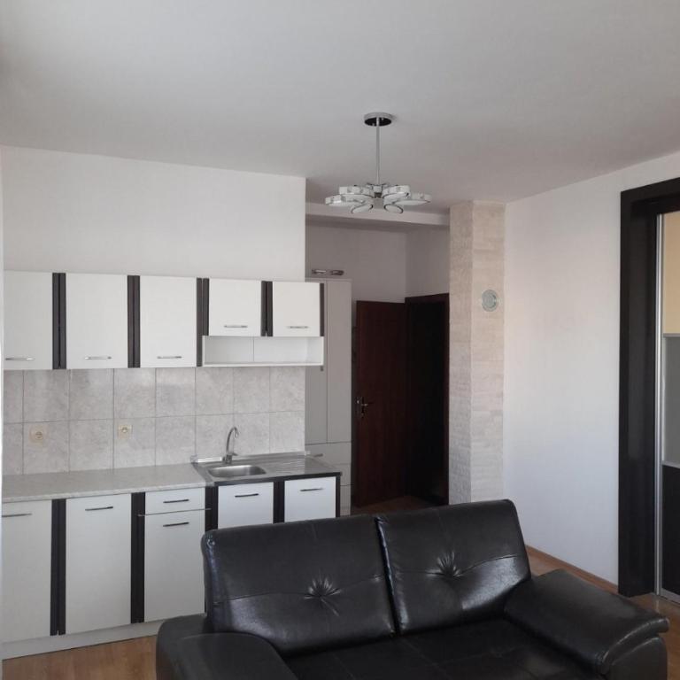 Apartaments DIN - Deluks Porodična Soba - 5