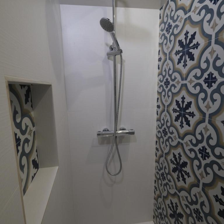 Il Poggiolo Fiorito - Deluxe Double Room - 3