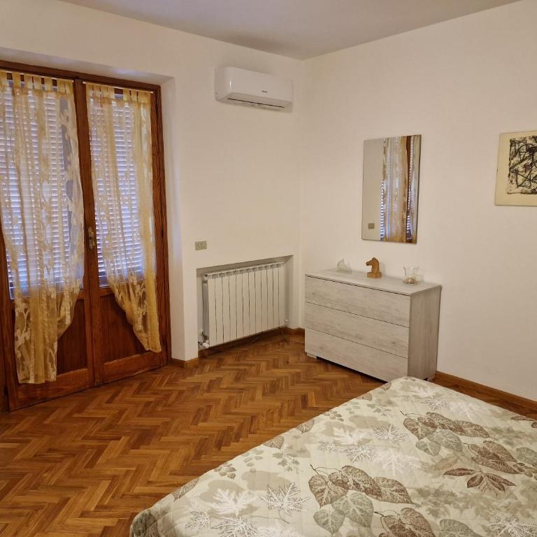 Habitat - Casa Vacanze Perugia - Appartamento con 3 Camere da Letto - 3