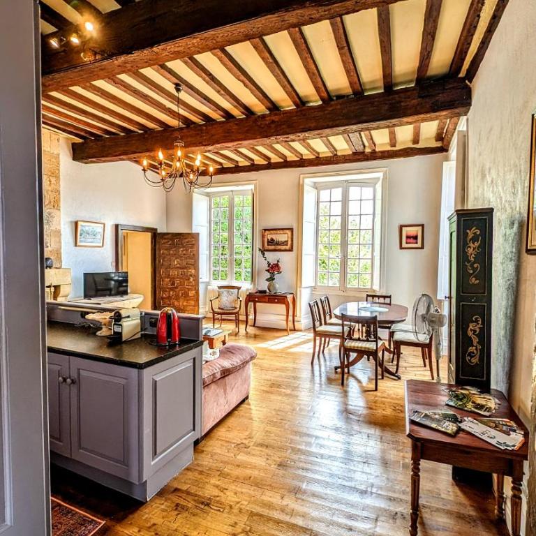 Centrally Located Sarlat Apartment with Medieval Town Views - Appartement - 1