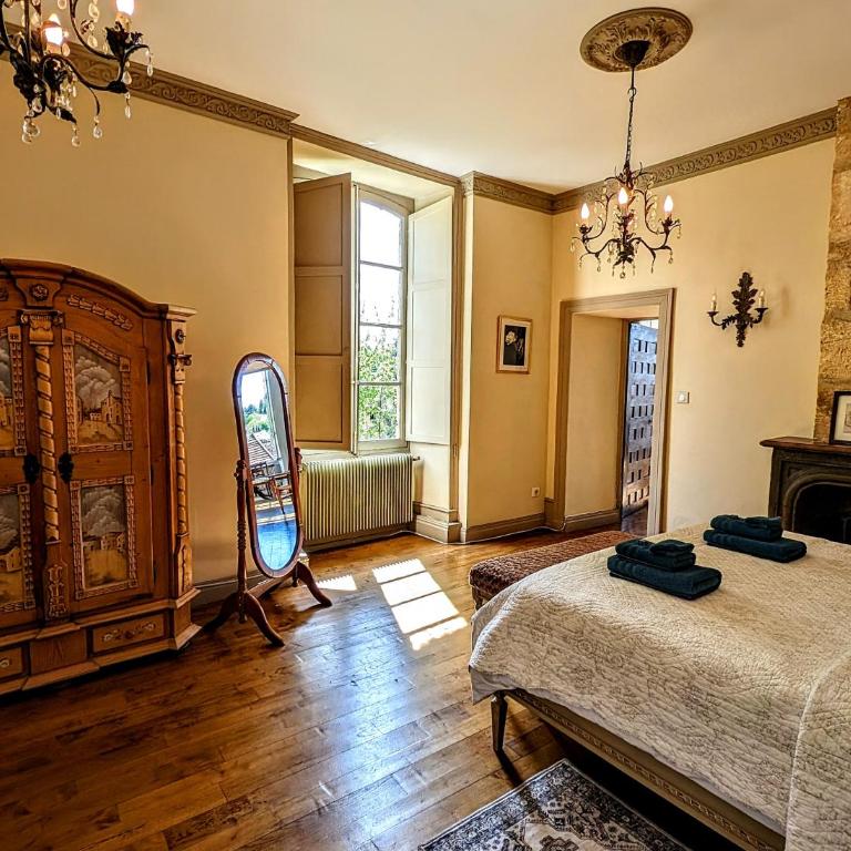 Centrally Located Sarlat Apartment with Medieval Town Views - Appartement - 8