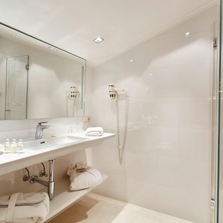 Relais & Châteaux Hotel Tennerhof - Family Suite - 5