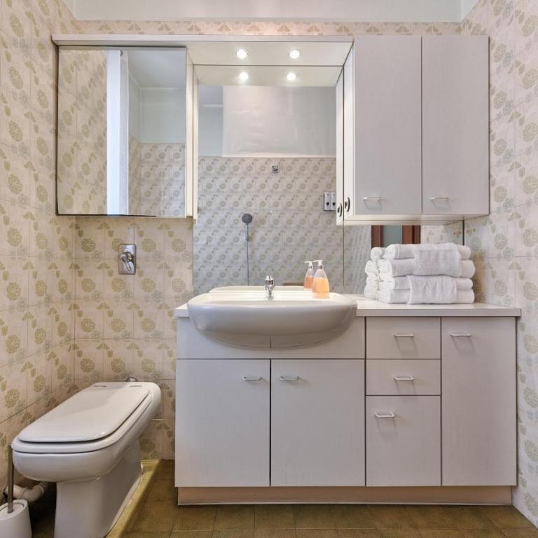 La Stellata by Apartments To Art - Two-Bedroom Apartment - 14