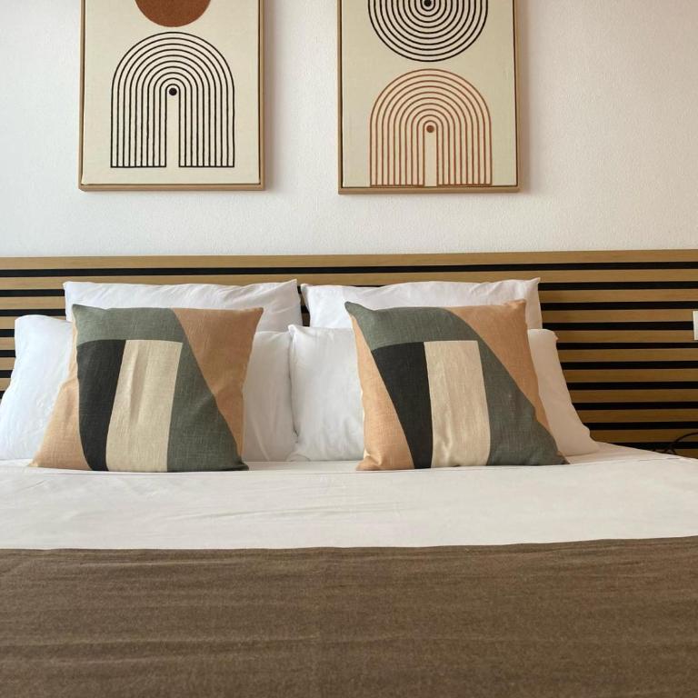 Paradise by E&J - Two-Bedroom Apartment - 16