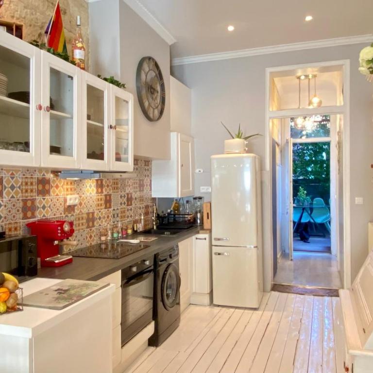 Grand Appartement Haussmanien de Standing avec Jacuzzi Terrasse et Parking en Hyper Centre - Appartement 2 Chambres - 3