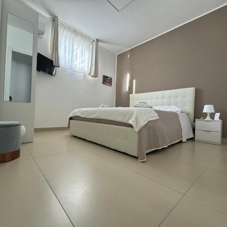 Four Rooms Naxos - Camera Matrimoniale con Bagno Privato - 2