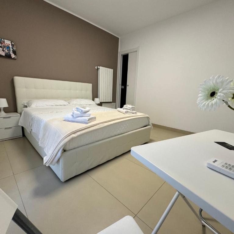 Four Rooms Naxos - Camera Deluxe - 5
