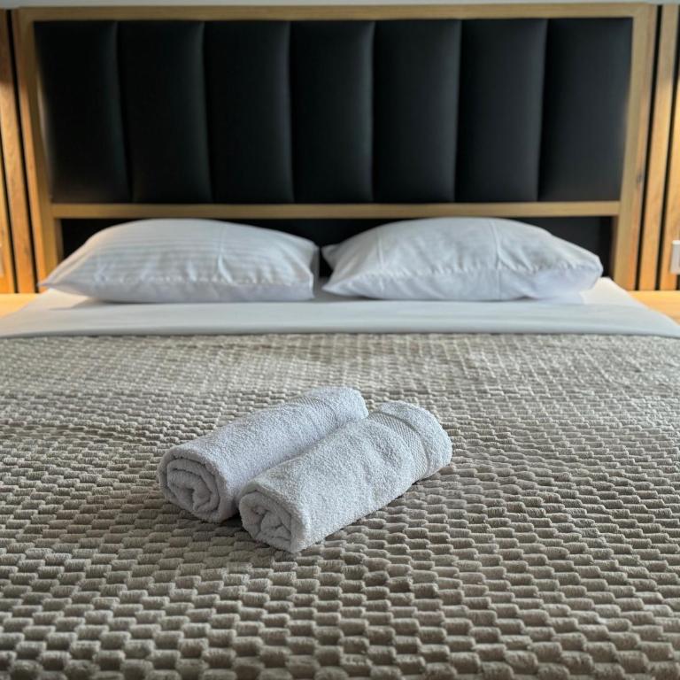 Blue Star Apartments - Deluxe Room - 2