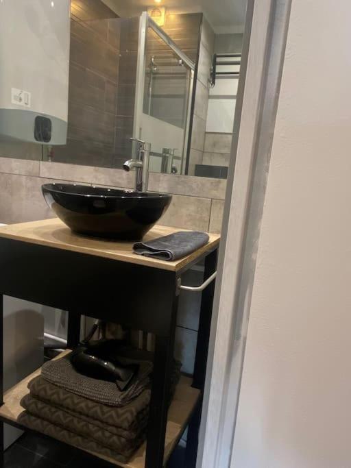 Superbe *Port Fréjus*Piscine*Lumineux* 5 personnes - Apartamento de 1 dormitorio - 3