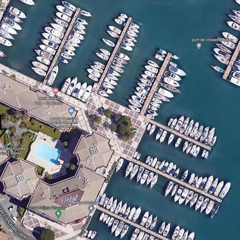 Superbe *Port Fréjus*Piscine*Lumineux* 5 personnes - Apartamento de 1 dormitorio - 4