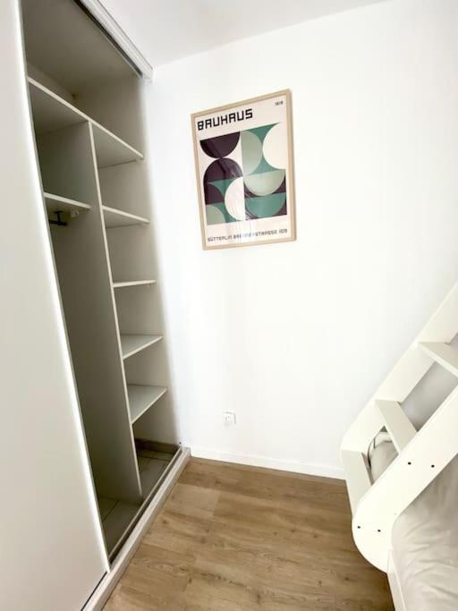 Superbe *Port Fréjus*Piscine*Lumineux* 5 personnes - Apartamento de 1 dormitorio - 19