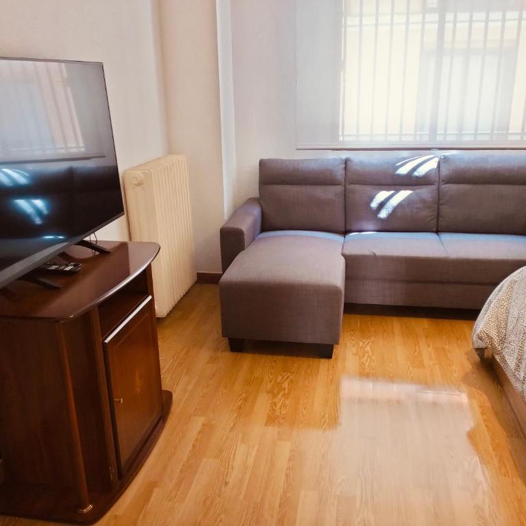 Posada Madrileña - Triple Room with Shared Bathroom - 5