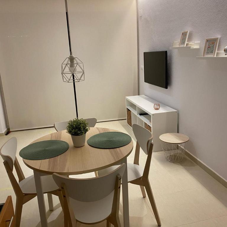Paradise by E&J - Two-Bedroom Apartment - 11