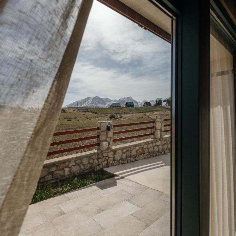 Monte Bella - Three-Bedroom Villa - 23