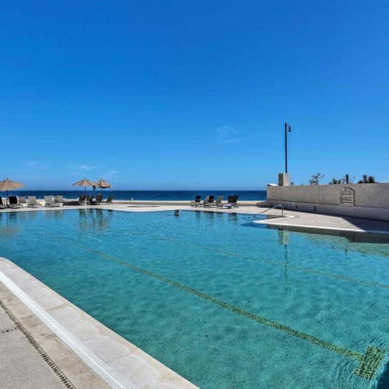 Unit 135 - Beachfront Heaven Ocean Front at Terrasol - Apartamento - 31