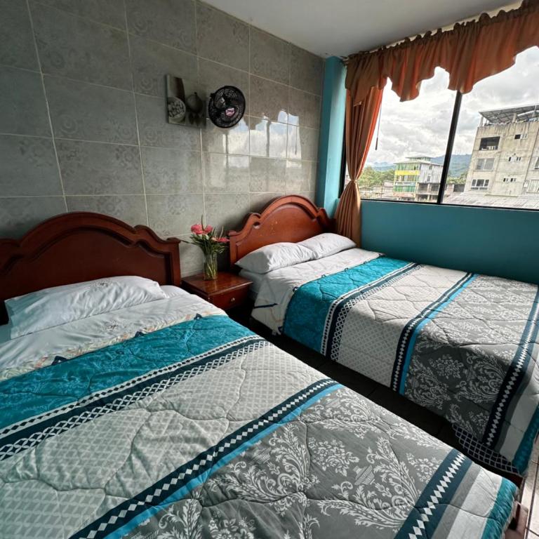 Kanoas Hostal - Habitación Triple con vistas - 3