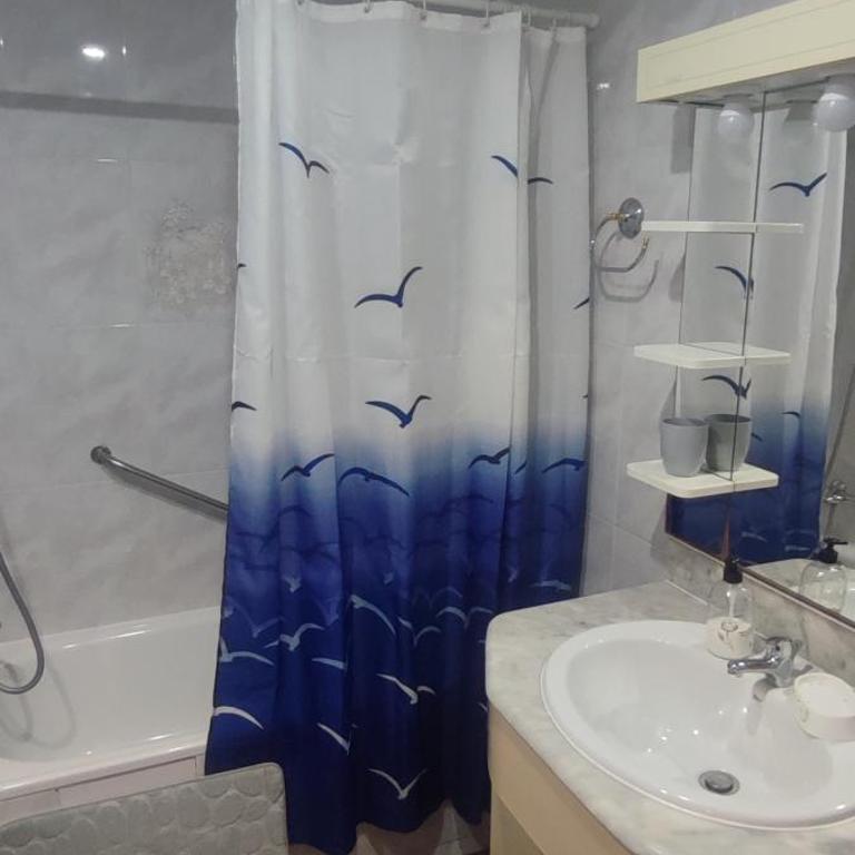 Piso grande con todo cerca - Apartamento con balcón - 9
