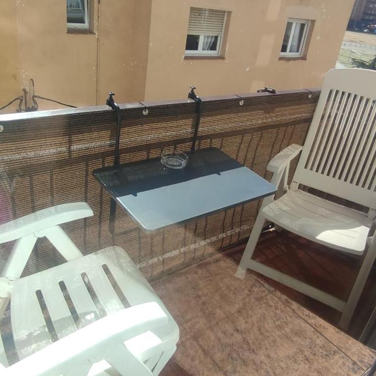 Piso grande con todo cerca - Apartamento con balcón - 5